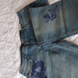 G. H. Bass & Co.embroidered denim jeans
